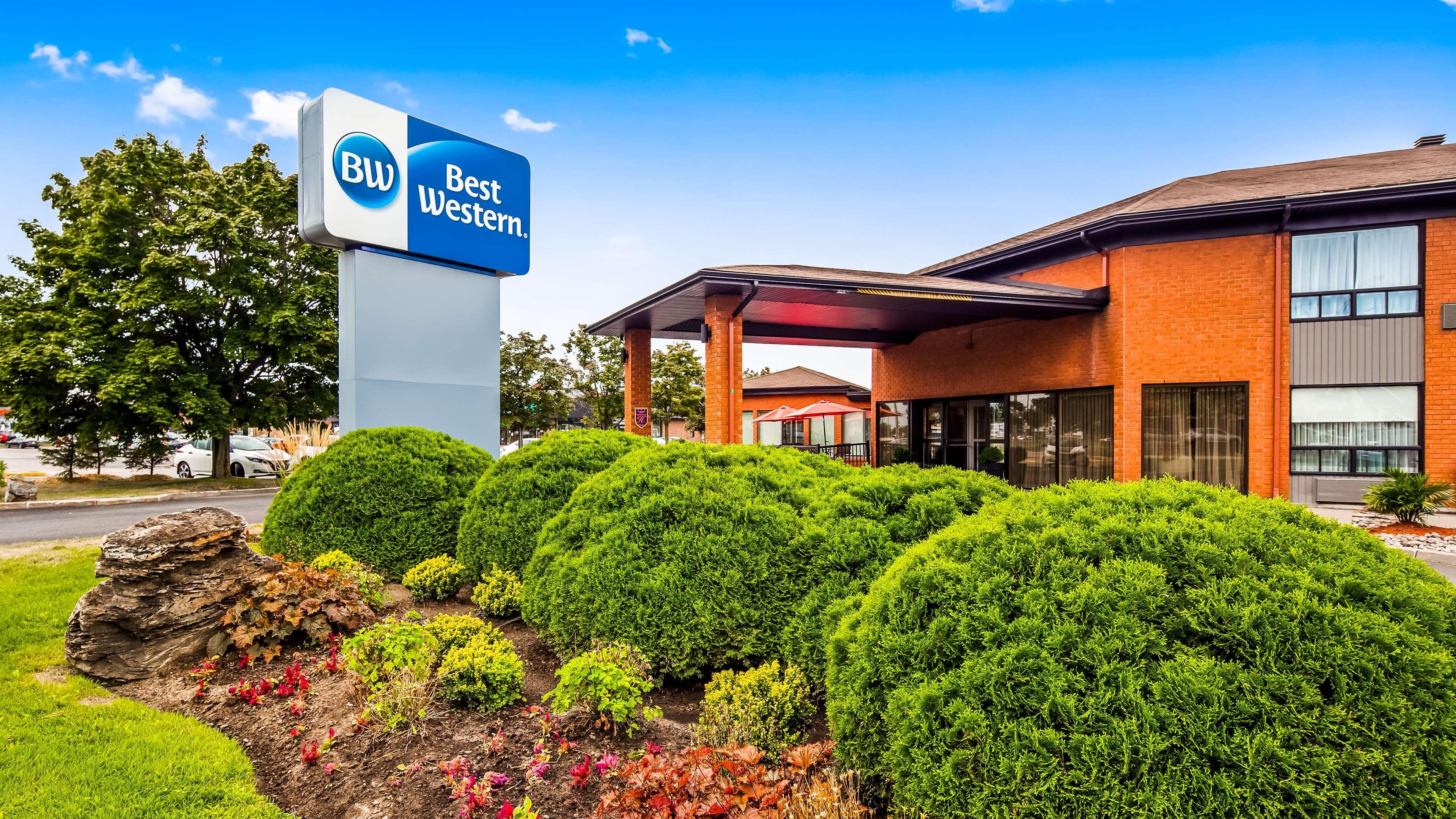 Best Western Hotel Brossard Exteriör bild